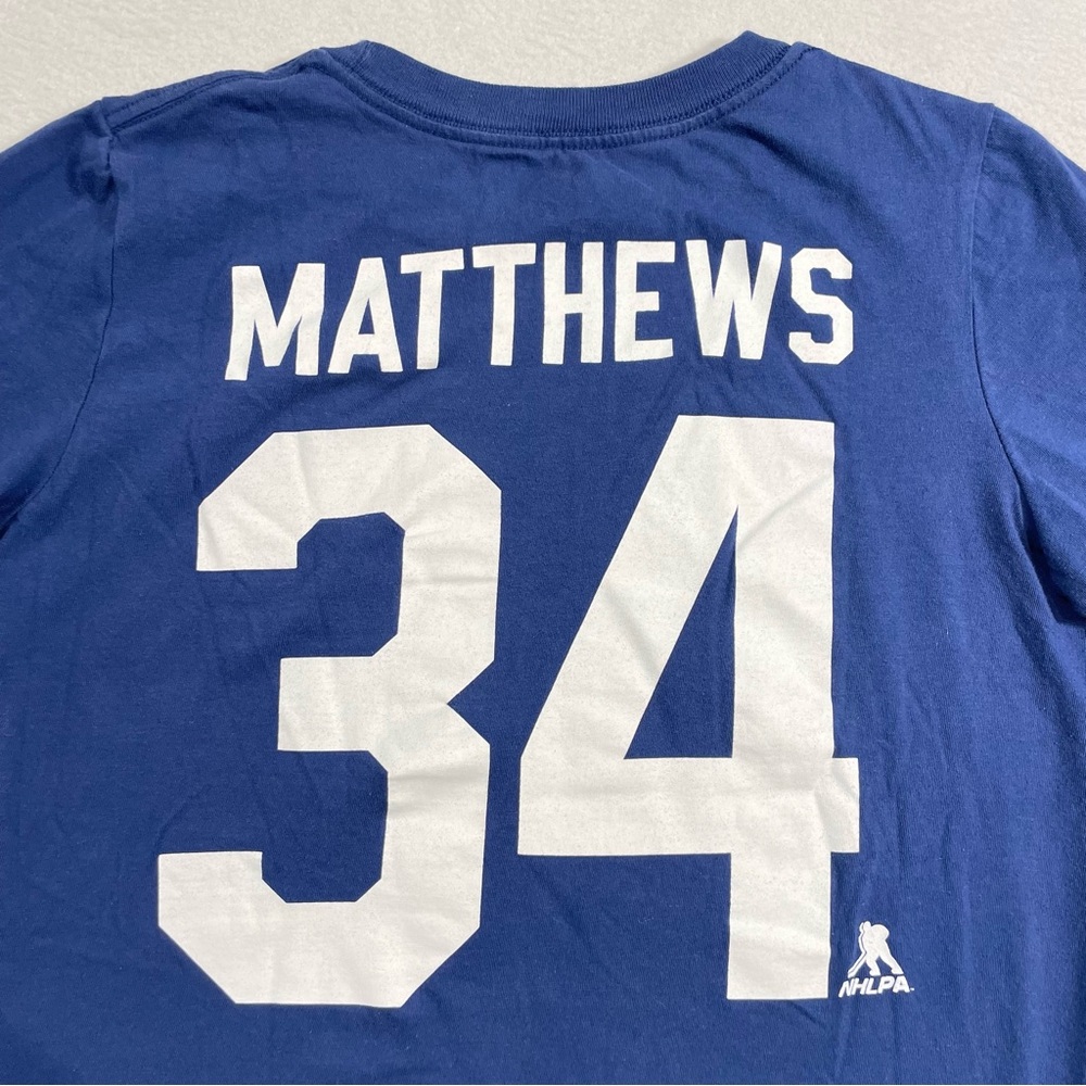 Toronto Maple Leafs NHL Auston Matthews Kids T Shirt Size Medium